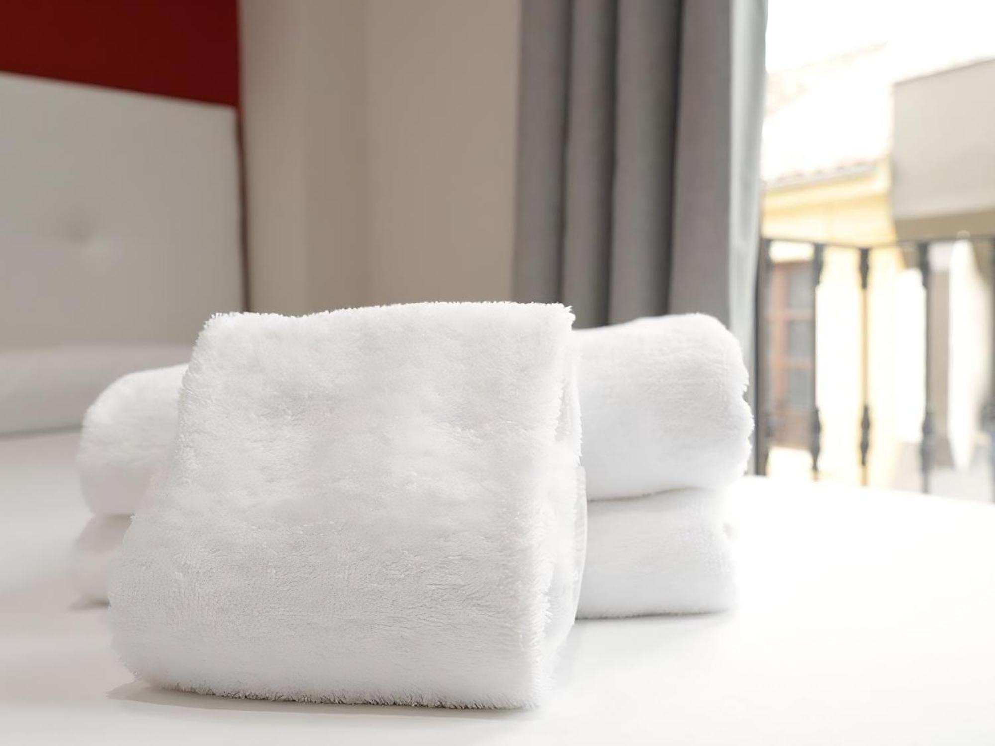 Apartamentos Comfort City Гранада Экстерьер фото